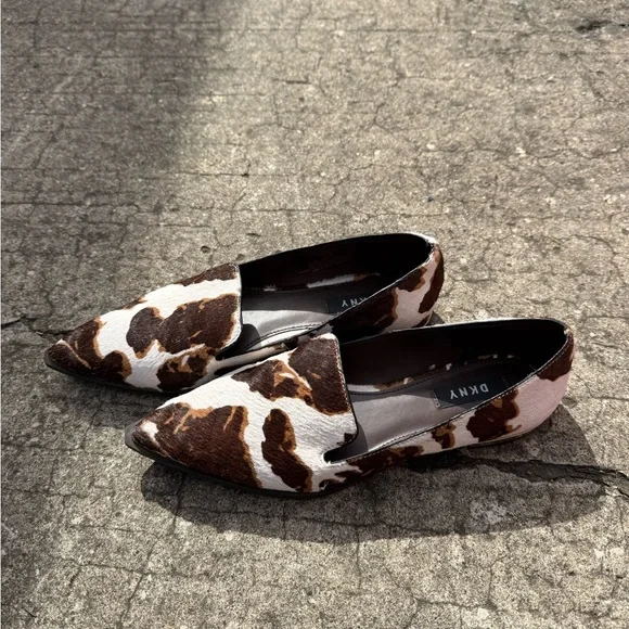 DKNY Brown & White Cowhair Pointed-Toe Slip-On Flats - Picture 3 of 4